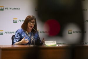 Petrobras manterá transição energética apesar de corte de custos, afirma Magda Chambriard